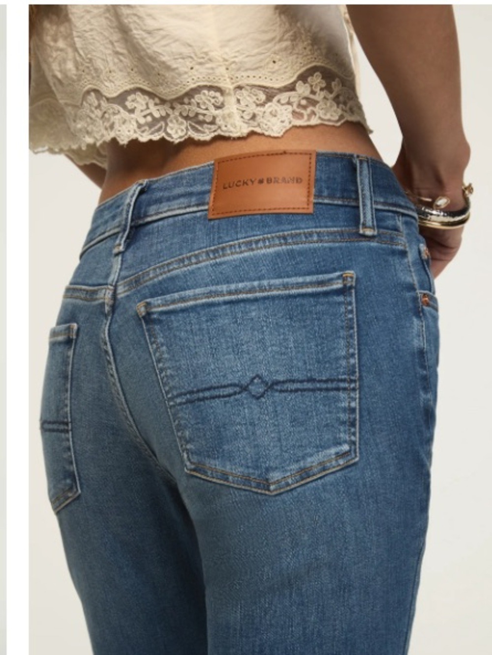 Lucky Brand Sweet Mid rise Flare NWT - Picture 2 of 7